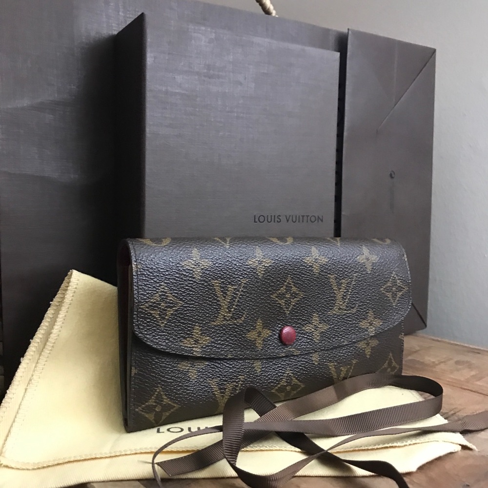 Authentic-Louis Vuitton Emilie Wallet